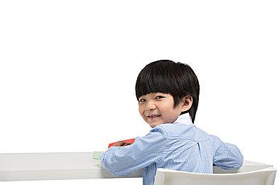 365天不登录账号会被游戏公司删号？法院判了：无效